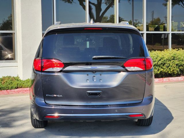 2018 Chrysler Pacifica Touring L 6