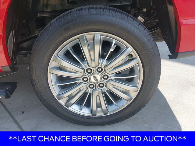 Used 2024 Red Ford Platinum image 32