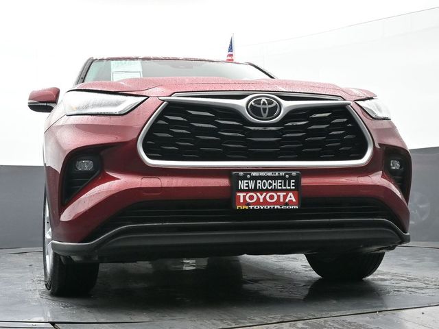 2021 Toyota Highlander LE 34