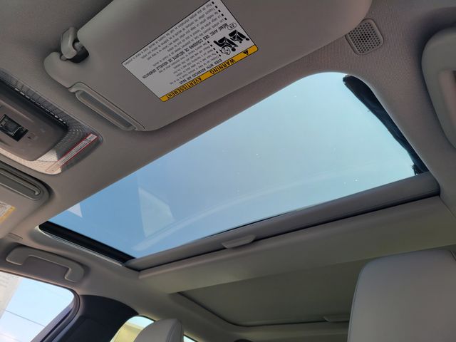 2026 Toyota Prius XLE - Photo 16