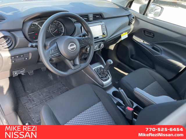 2024 Nissan Versa 1.6 S 9