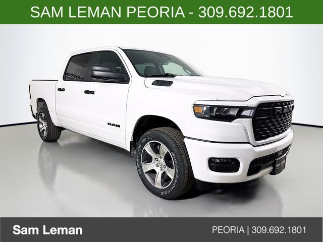 2026 RAM 1500 Express Crew Cab 4WD