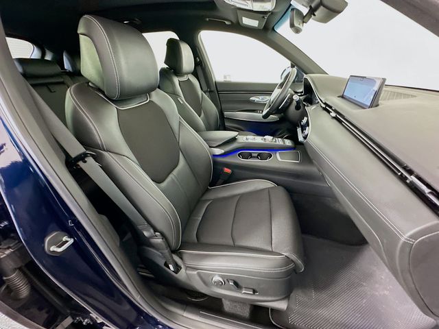 Thumbnail: 2025 Genesis GV70 - 29