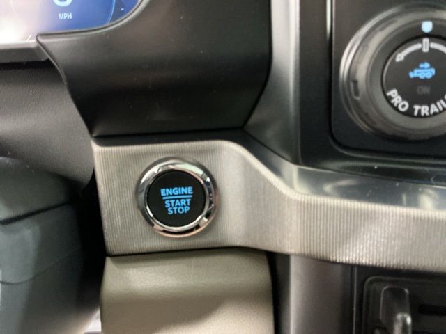 New 2026 Carbonized Gray Metallic Ford Platinum image 27