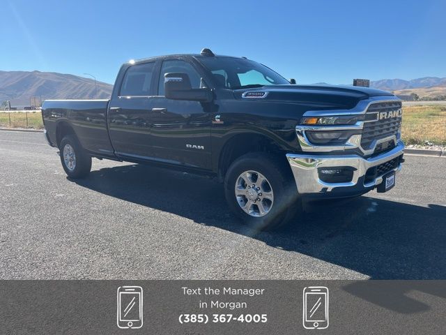 2026 RAM 3500 Big Horn Crew Cab LB 4WD
