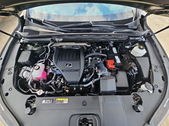 Used 2023 Green Lexus 350 image 31