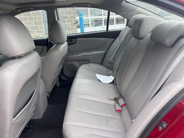 Used 2009 Red Kia EX image 31
