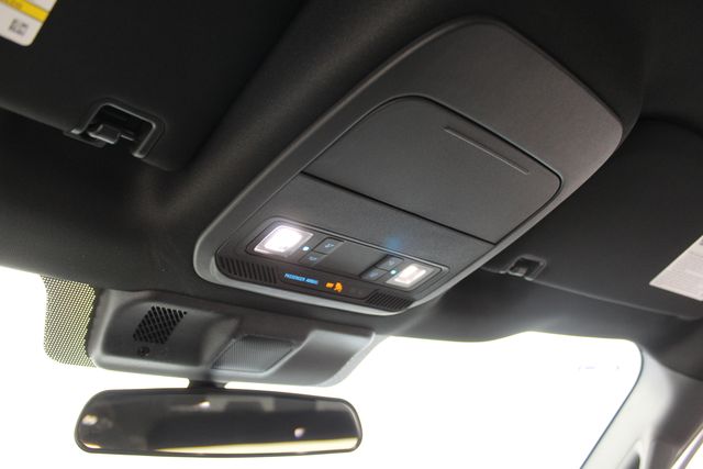 New 2026 White Ford XLT image 23
