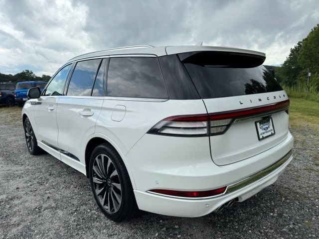 Used 2020 White Lincoln Black Label Grand Touring image 5