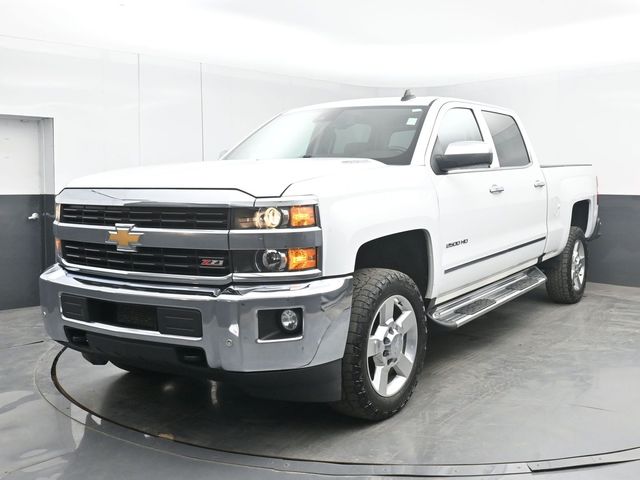 Used 2016 White Chevrolet LTZ image 10