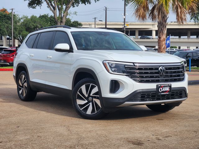 Pure White 2024 Volkswagen Atlas SUV / Crossover Front-Wheel Drive 8-Speed Automatic