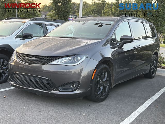 Crystal Metallic 2020 Chrysler Pacifica Minivan Front-Wheel Drive 9-Speed Automatic