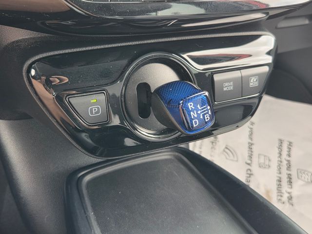 Used 2020 Red Toyota L image 21