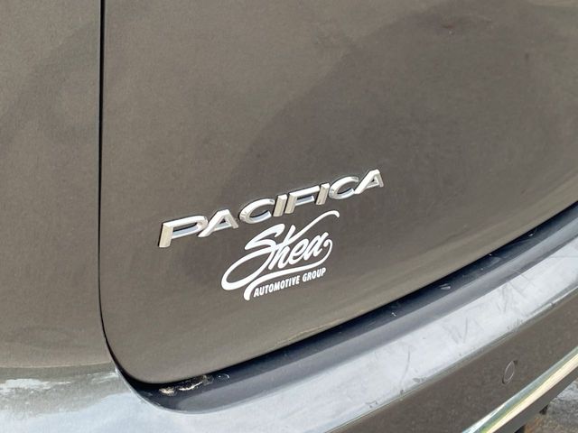 2017 Chrysler Pacifica Touring L Plus 30