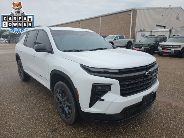 Summit White 2024 Chevrolet Traverse LT FWD SUV / Crossover Front-Wheel Drive 8-Speed Automatic