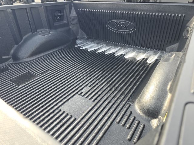 2022 Ford F-150 XLT:B02121