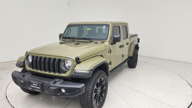 2025 Jeep Gladiator Nighthawk Auto's photo