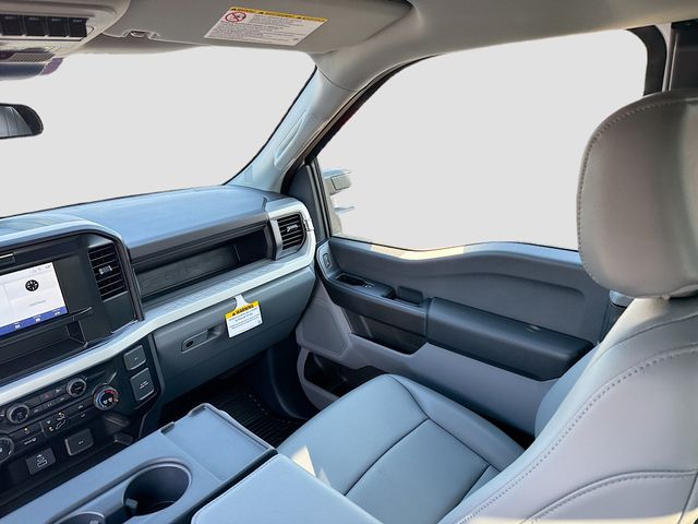 2025 Ford F-250SD XL photo
