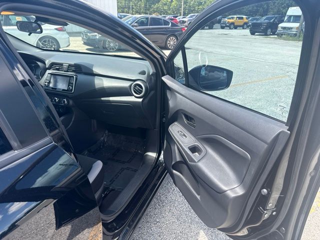 2025 Nissan Versa 1.6 S:B02591