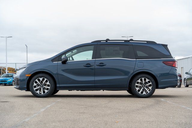 2025 Honda Odyssey EX-L 4