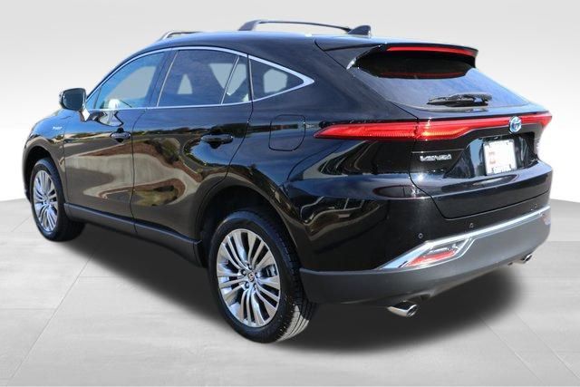 2021 Toyota Venza XLE 21