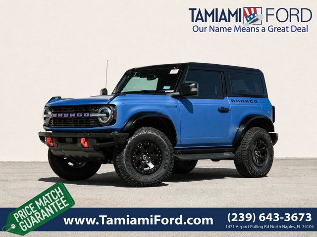 Oxford White 2025 Ford Bronco SUV / Crossover Four-Wheel Drive Automatic