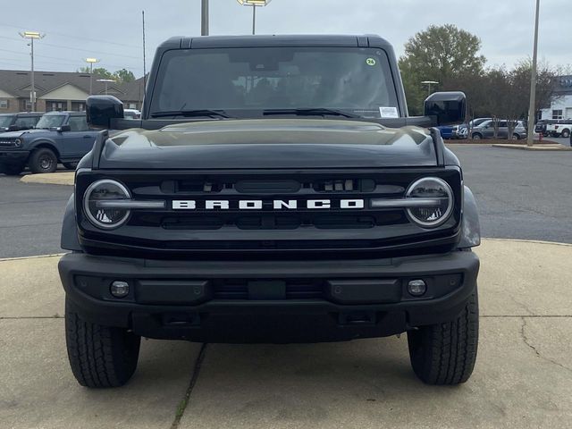 New 2026 Black Ford Outer Banks image 6