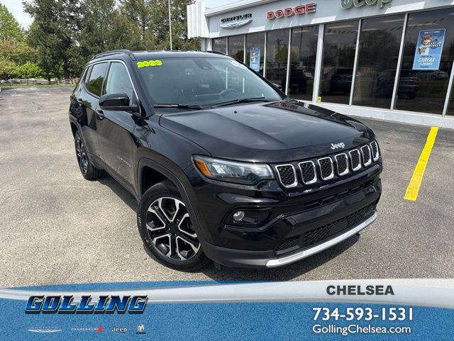 Diamond Black Crystal Pearlcoat 2023 Jeep Compass SUV / Crossover Four-Wheel Drive 8-Speed Automatic