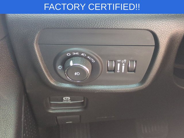 Used 2025 Silver Jeep Overland image 19