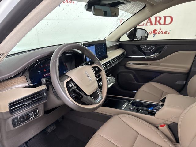 2024 Pristine White Metallic Tri-Coat Lincoln Corsair Grand Touring AWD SUV