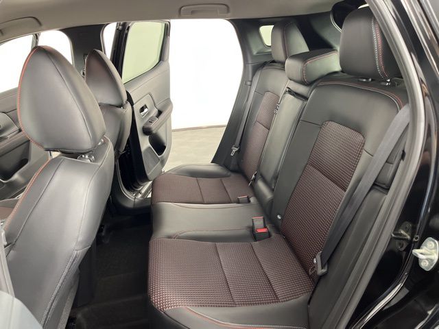 2025 Super Black Nissan Kicks SR FWD SUV