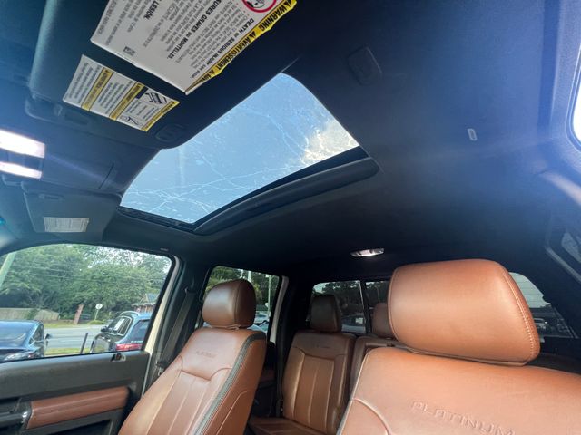 2014 White Platinum Clearcoat Metallic Ford F-250SD Platinum 4X4 Truck