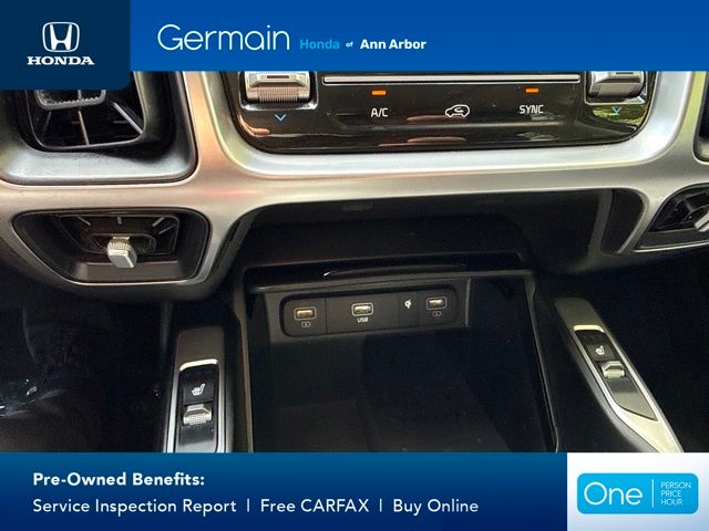 Used 2023 Wolf Gray Kia X-Line EX image 31