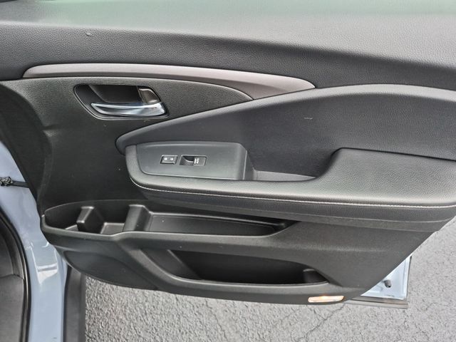 Used 2022  Honda RTL-E image 36