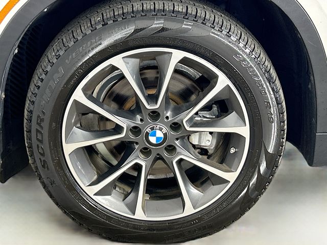 2017 BMW X5 xDrive35i 32