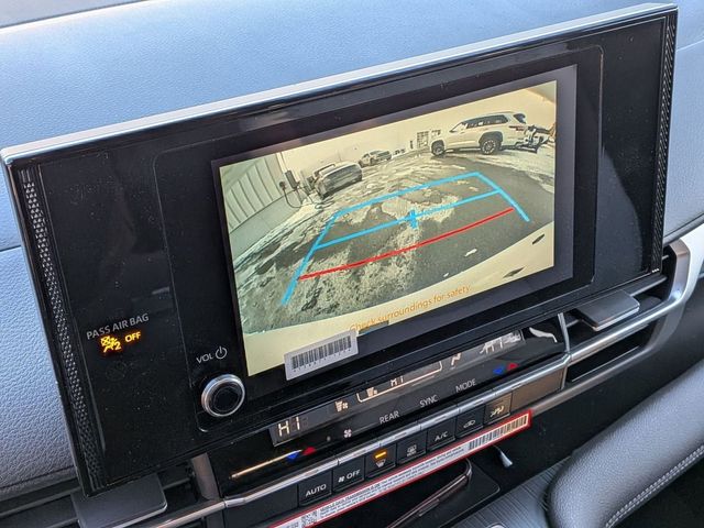 2026 Toyota Sienna LE - Photo 23
