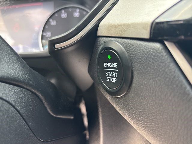 2021 Ford Escape Hybrid SE photo