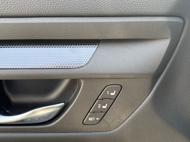 new 2026 Honda CR-V Hybrid car, priced at $41,675