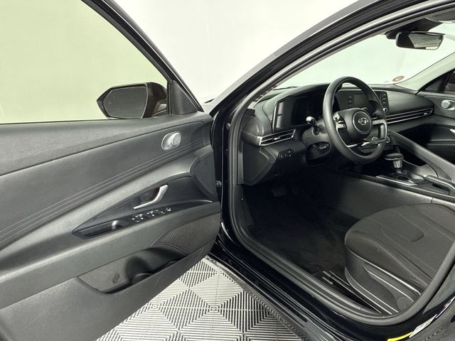 Used 2021 Hyundai Elantra For Sale in Indianapolis, IN