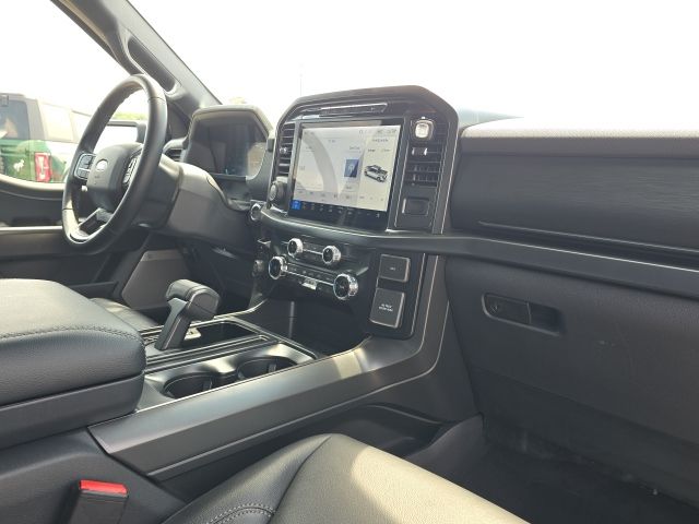 2024 Ford F-150 XLT:B02484