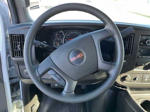 2022 GMC Savana 3500 Work Van 15