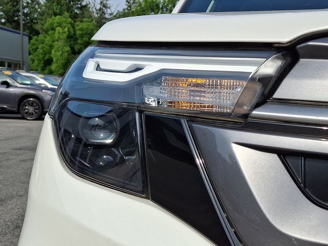 2025 Subaru Forester Premium - 10