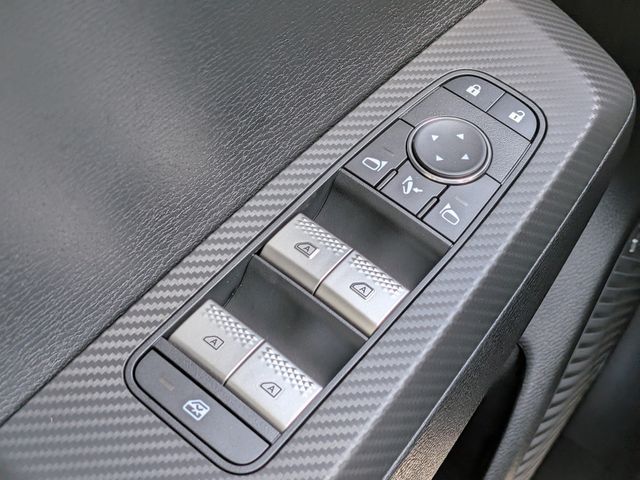 2026 White Diamond Mitsubishi Outlander SE FWD SUV