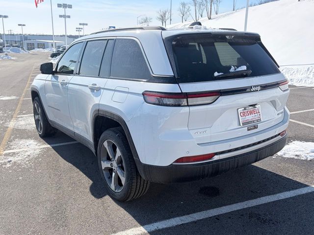 new 2026 Jeep Grand Cherokee car, priced at $43,279