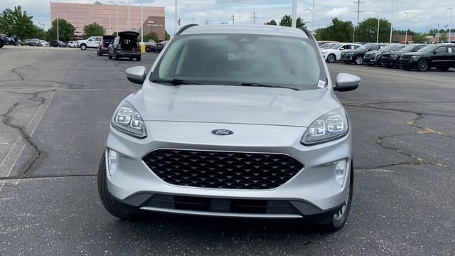 2020 Ford Escape Titanium Hybrid 3