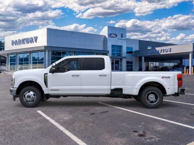New 2026 White Ford Lariat image 3