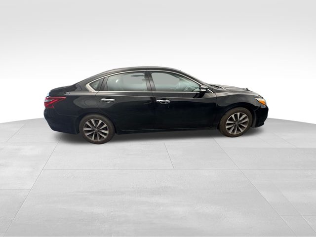 2017 Nissan Altima 2.5 SL 10