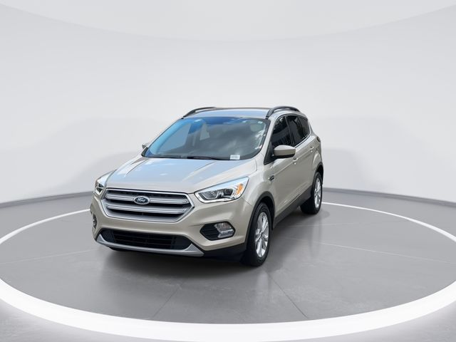 Used 2018 Gold Ford SEL image 2