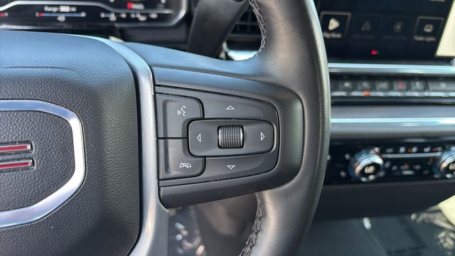 Used 2025 Black GMC SLT image 23