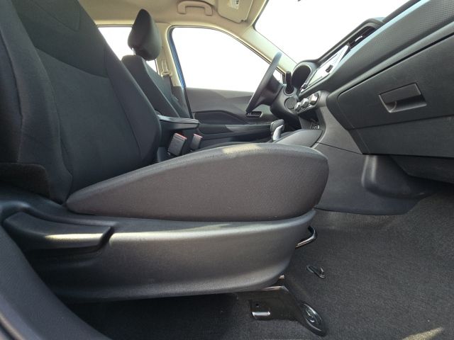 2024 Nissan Kicks S:B01807